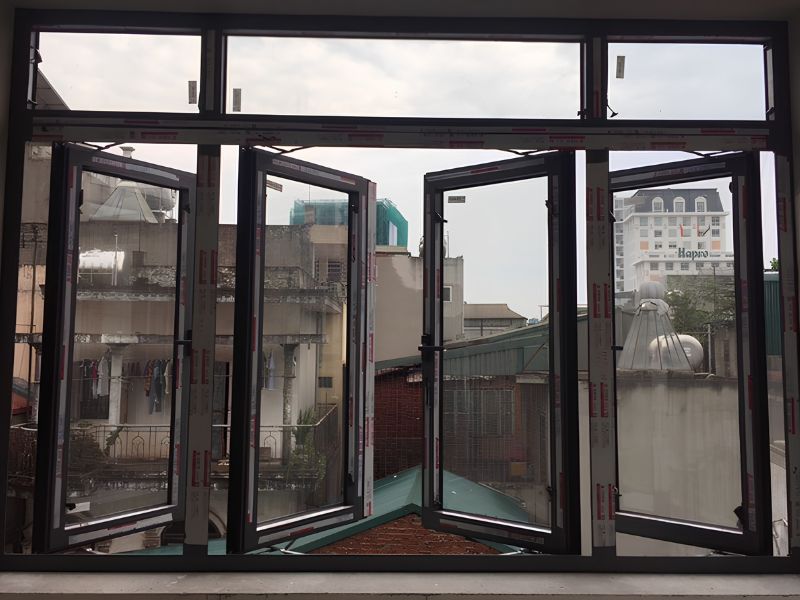 Cửa sổ nhôm kính 4 cánh